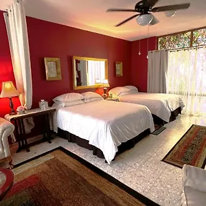 Dickinson Guest House, Expo Guadalajara